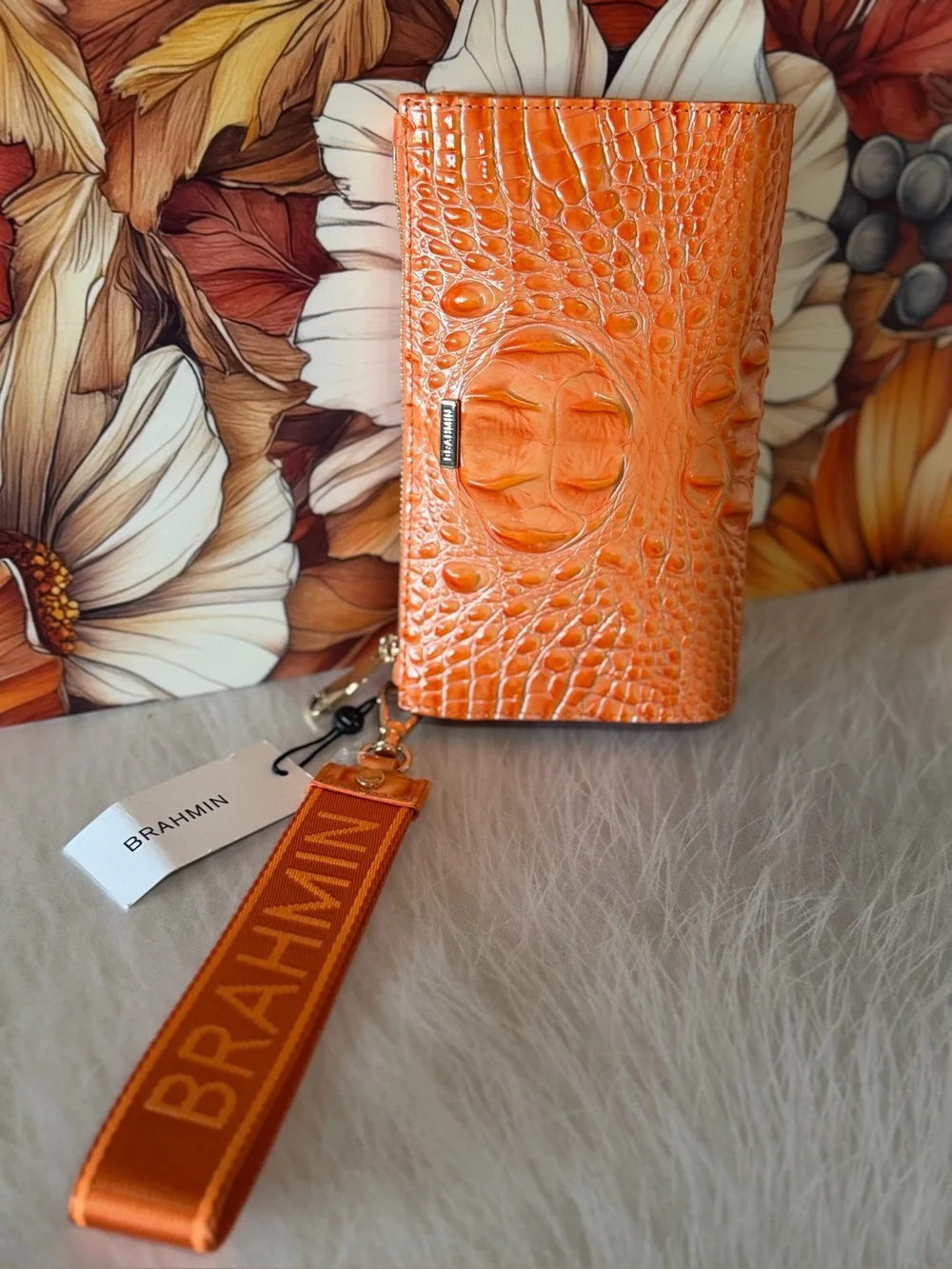 Price firm! Brahmin Adia Sola Orange Wristlet Clutch Wallet NWT SIMILAR TO DAISY